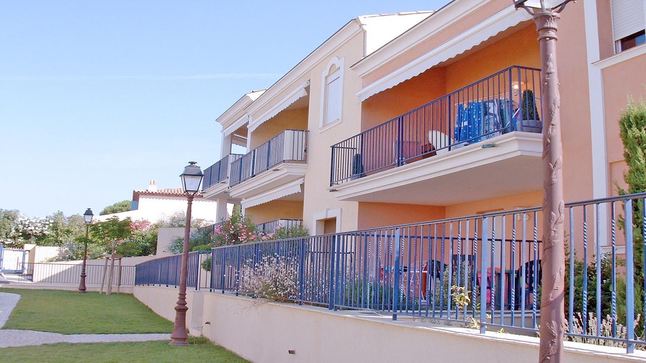 Appartement Les Pins Bleus A8 سانت ماكسيم المظهر الخارجي الصورة